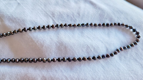 Hand-knotted black freshwater pearls